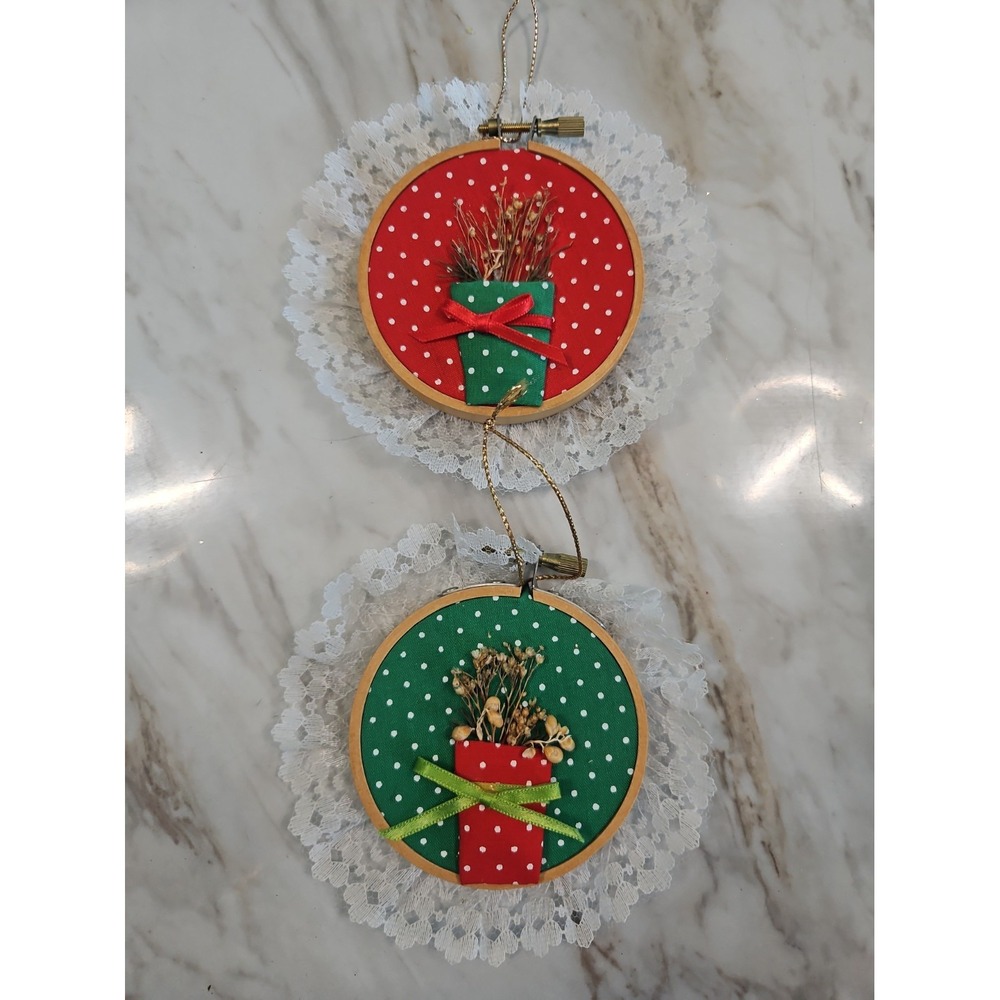 Vintage Set of 2 Holiday Hoop Ornaments Quilted w/Dried Flowers